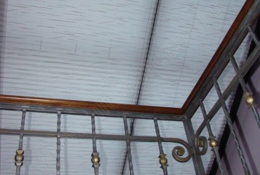 Преображение потолочных окон шторами плиссе - в закрытом состоянии