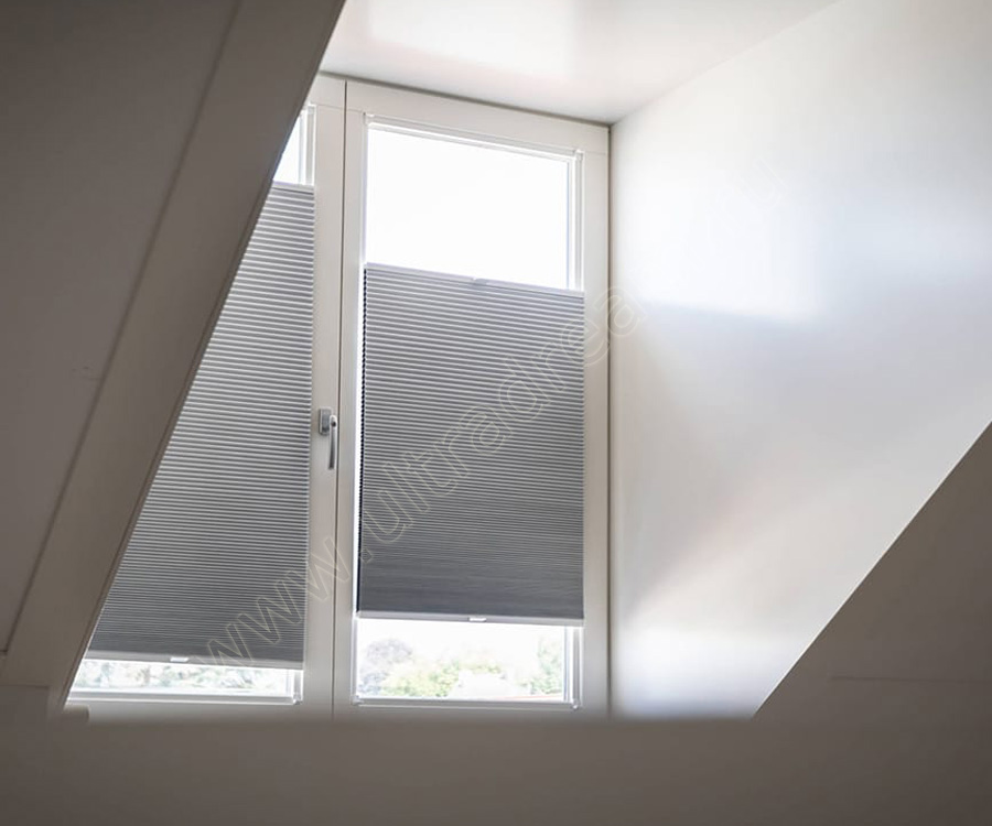 Натяжные шторы плиссе на окнах можно регулировать по высоте